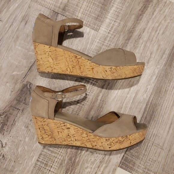 Worn once Tom's wedge - Picture 4 of 6